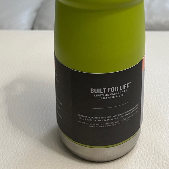 NWT -Stanley The Iceflow Flip Straw Water Bottle 17oz/0.5L 10hrs Cold 30hrs Iced - Picture 6 of 8